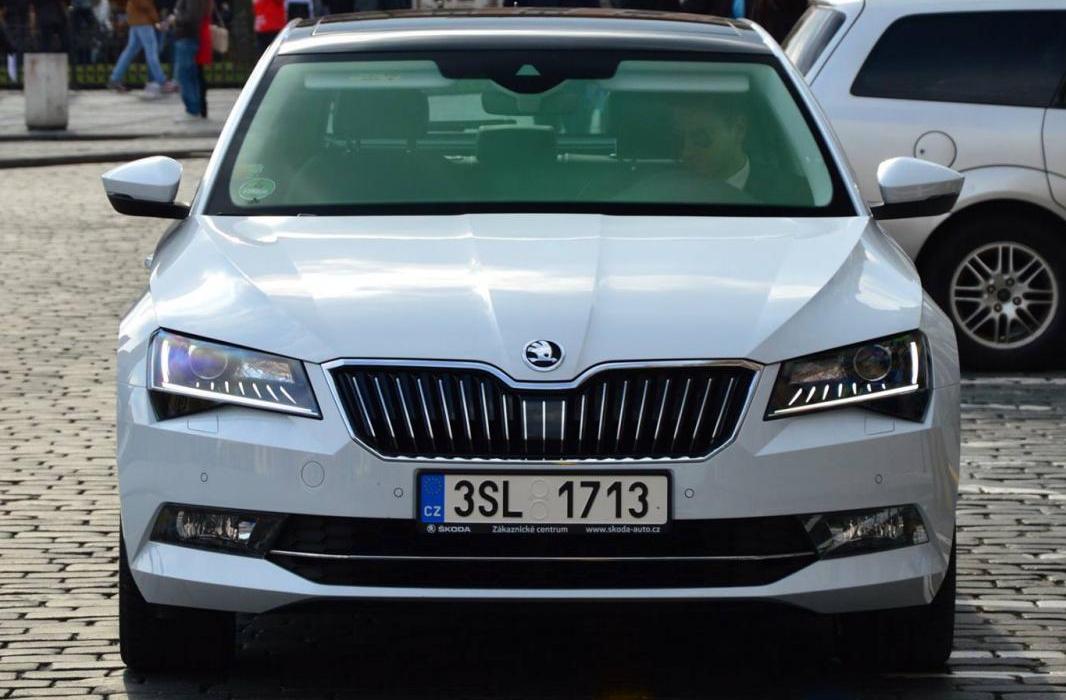 YEN� 2015 SKODA SUPERB PRAG YOLLARINDA RES�M GALER�S�
